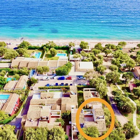Gamma Minivilla By Dadovillas Villa Mparmpati